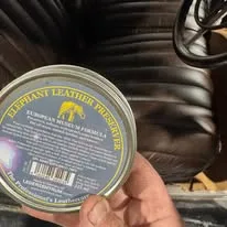 Leather conditioning during an interior detail